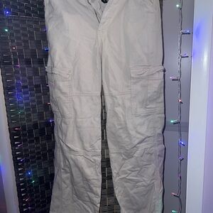 Women’s H&M Light Tan Cargo Pants
